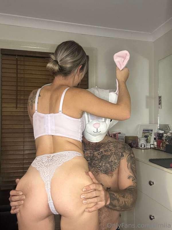 Who remembers naughty Easter bunny from last year 😈