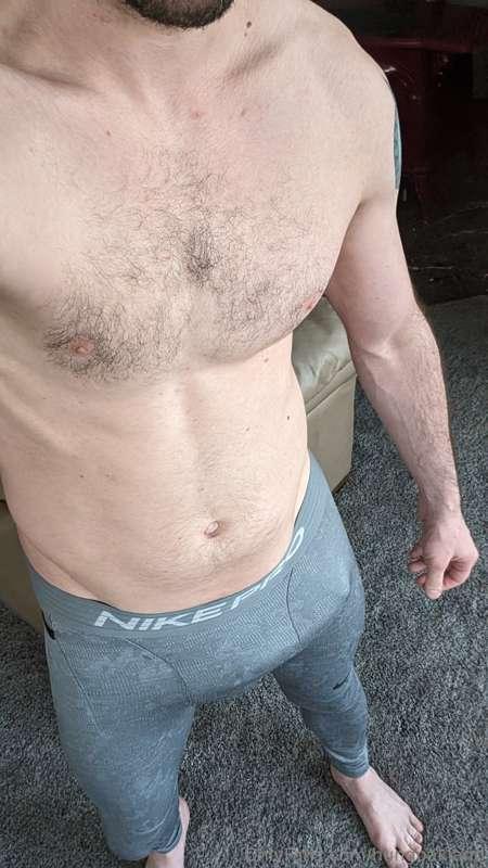 Should I post more spandex content? 😏