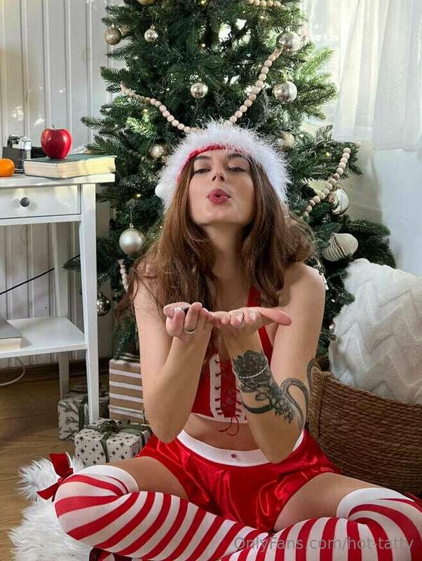 Just a little bit left until the cherished Christmas🎅 May th..