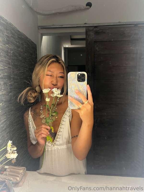 Would you bring me flowers? 💐 Tip $50 for my newest tapes ❤️..