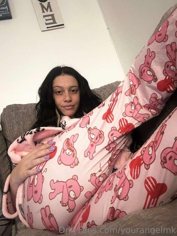 Ass and feet make you weak