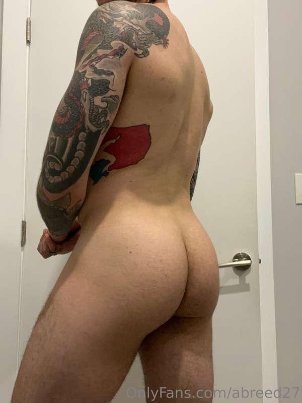 Booty montage for hump day 🍑🍑🍑