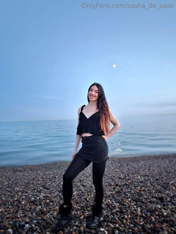 💙 Let's go for a walk on the beach?