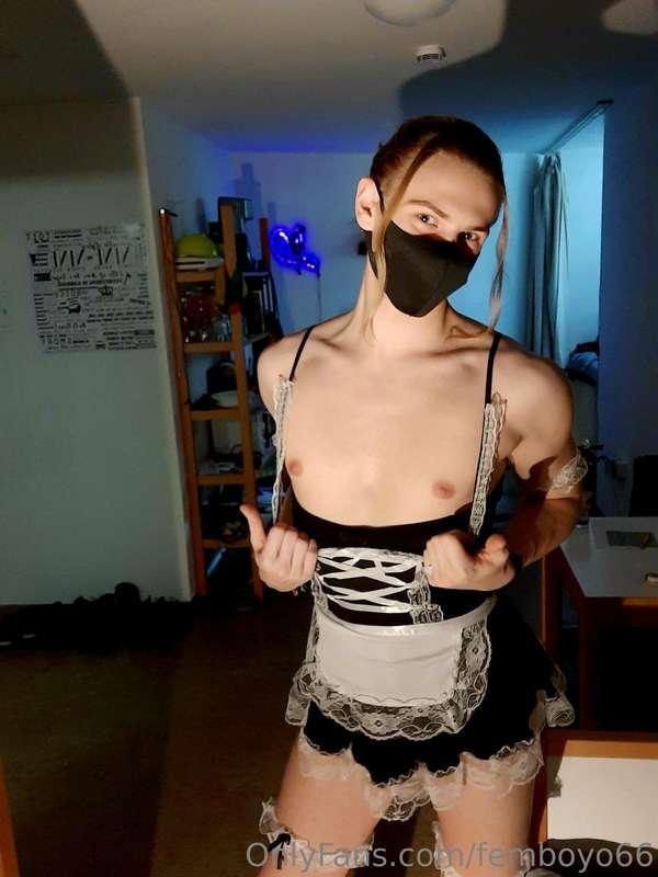 Have you ever owned a Maid you flashes you out of nowhere? N..