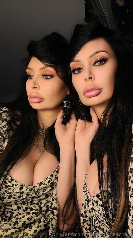 Mirrors. Xoxo ❤️💋