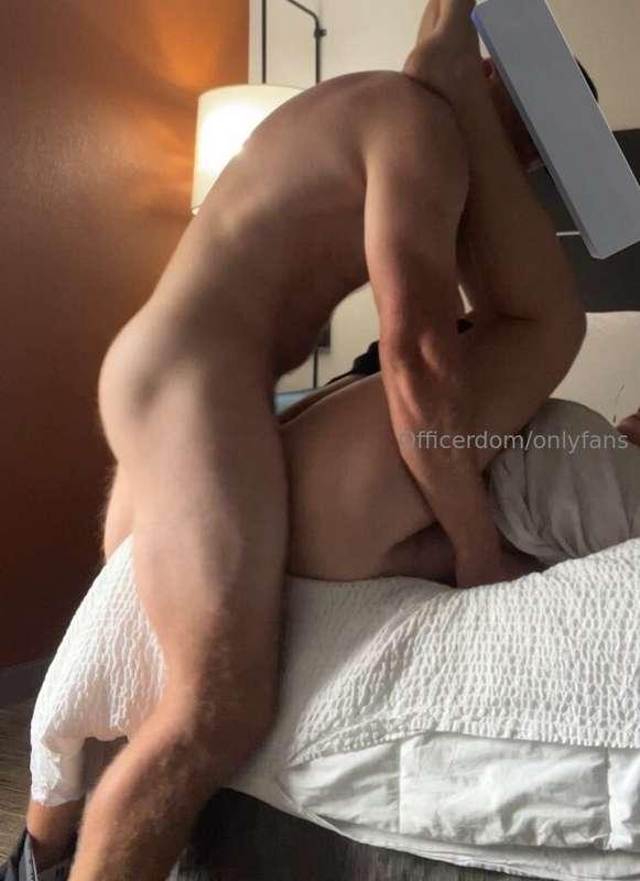 I was made to pound pussy like this 