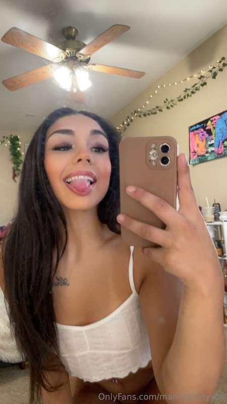 are you curious about what this tongue can do? 👅