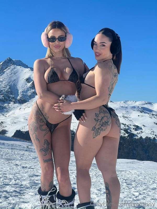 Winter has never been this provocative 💋❄