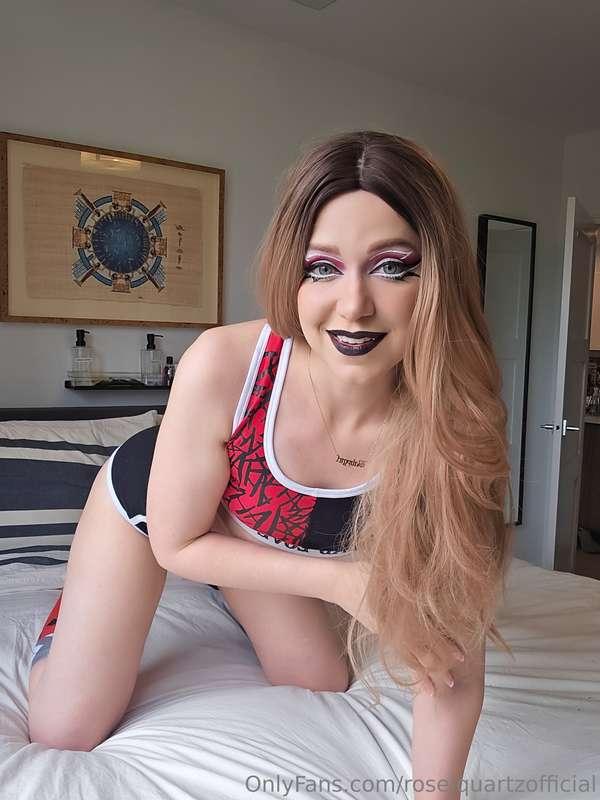 roseiquartzofficial image #0