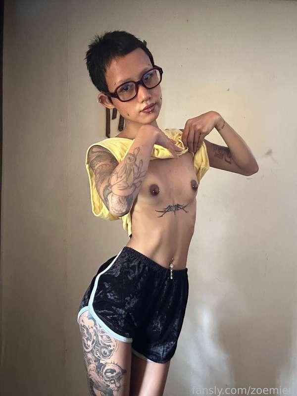 zoemieu image #1