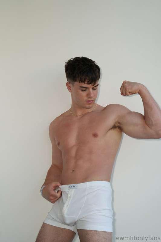 Would you watch me filming myself??