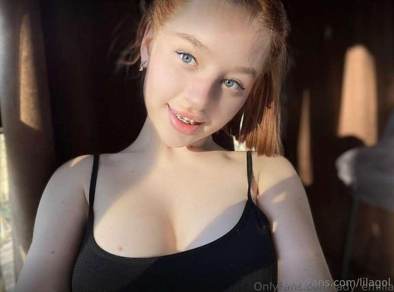 DO YOU WANT TO CUM??  Follow👅 @ladyemilia wants to see your ..