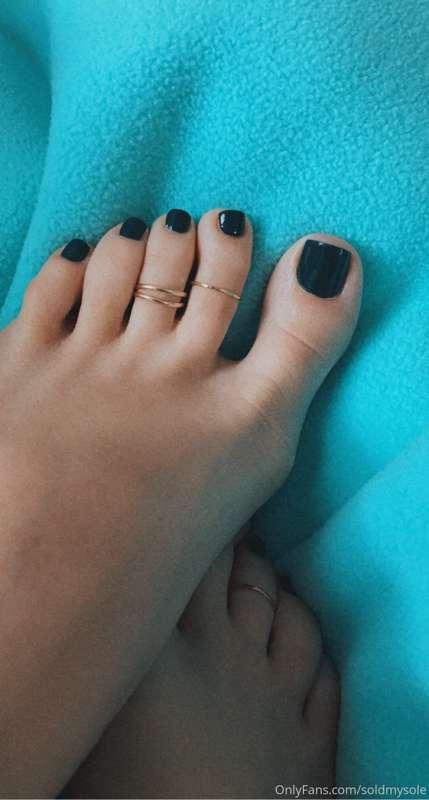 Toe rings make me happy ❤️
