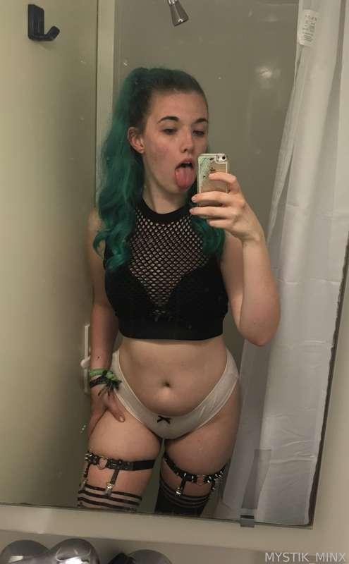 mystik_minx image #5