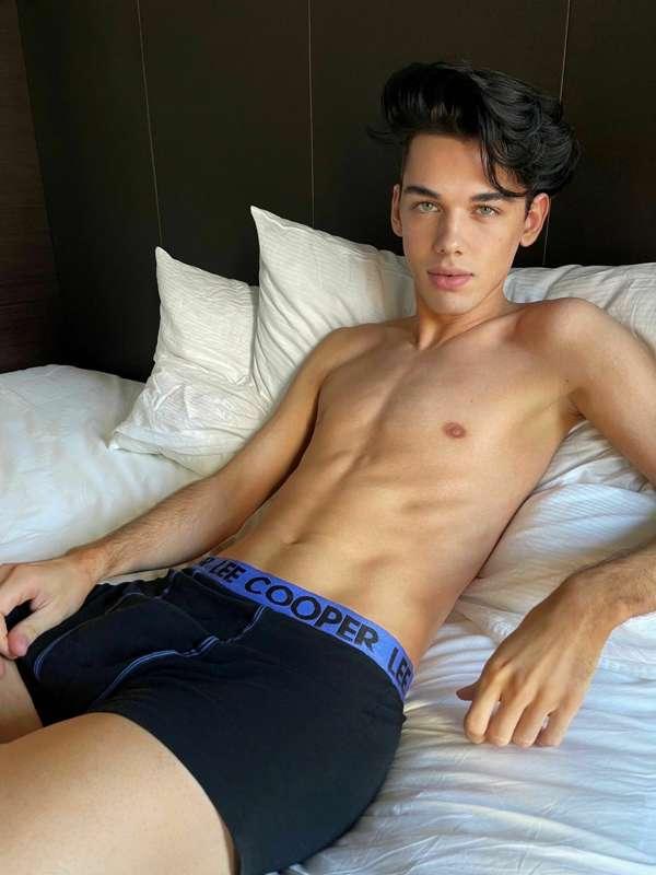 dylan_wanker image #1