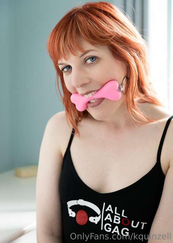 Got some new pics of my bone gag, its so cute!  🥰