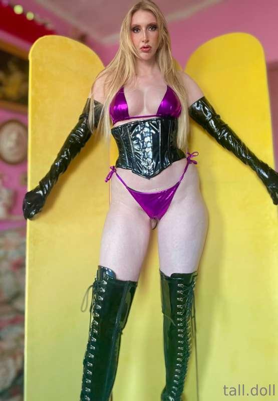 photo dump of my new favorite outfit! i love the slutty purp..