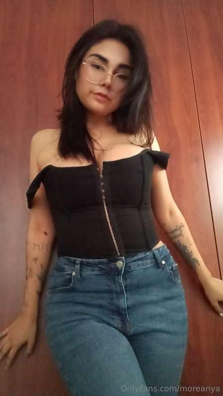Would you take me on a date in this outfit? 🤭