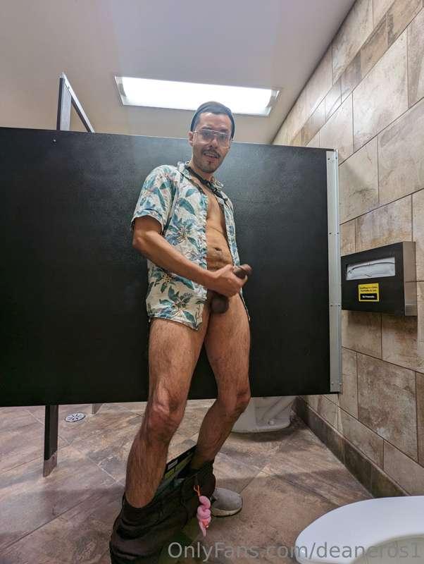 HOE DEPOT