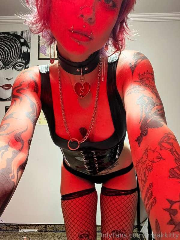 frreakkitty image #0