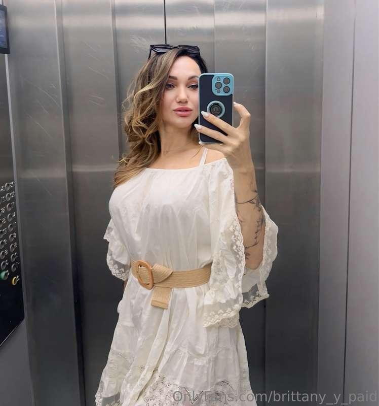 Stepped into the elevator… and suddenly it got a little hot ..