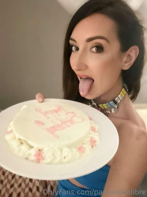 It’s my birthday 🎂 tu m’offres quoi?