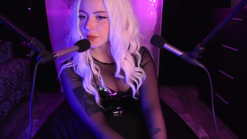 😇😈🖤