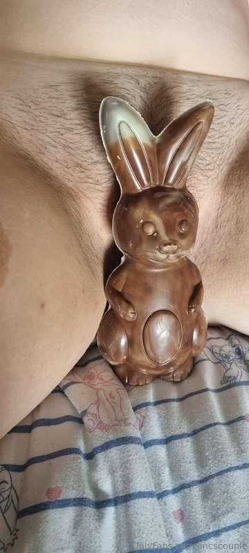 Wait that's not my usual rabbit!

Happy Easter 🐰🐣