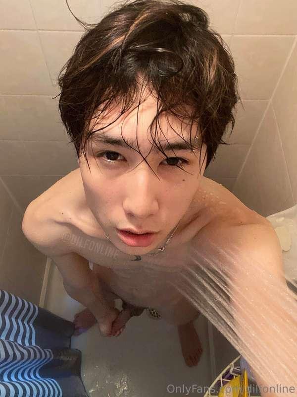 Hitting the shower before class. Can I use your lips for goo..