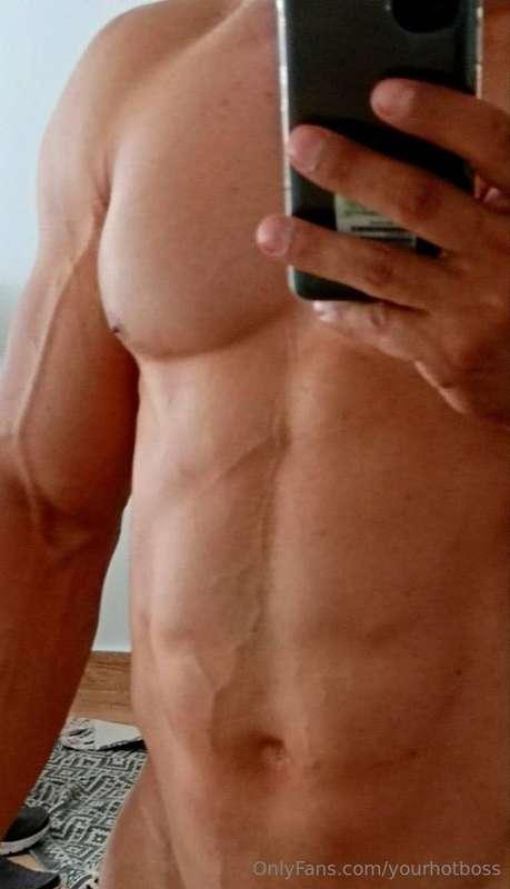 @ckratos // @ckratos // @ckratosAvailable🔥 Welcome to my mos..