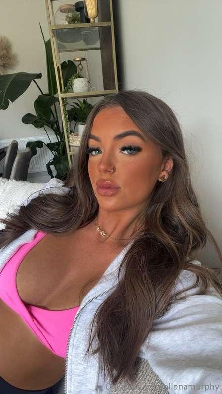 Hey there💁🏽‍♀️I’m bored and feeling risky! Will u join me n ..