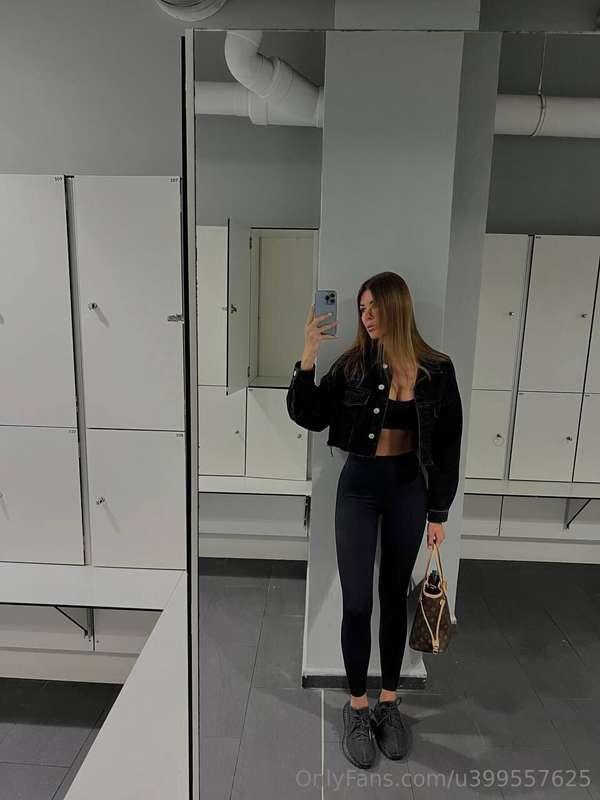 sexy but dressed hehe🤭