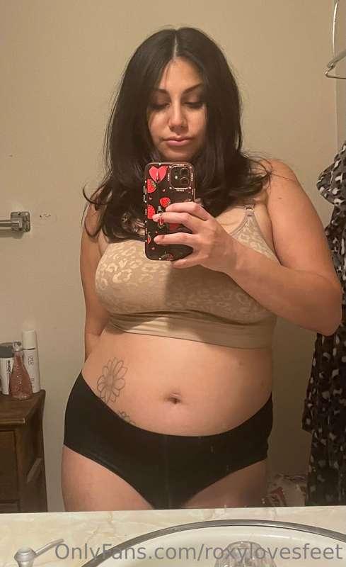 Can you tell I’m 20ish weeks pregnant from the front?