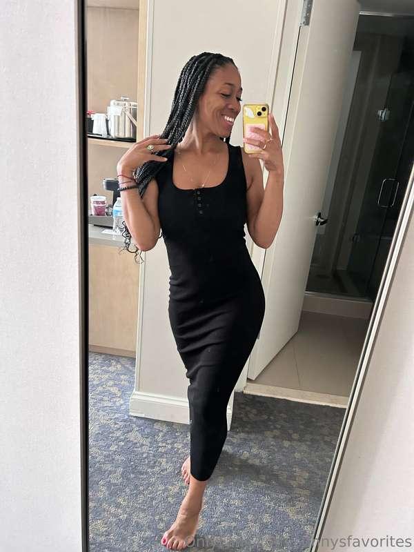 Every girl needs a black dress 🖤