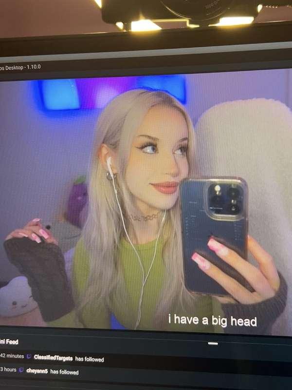 🦸🏼‍♀️