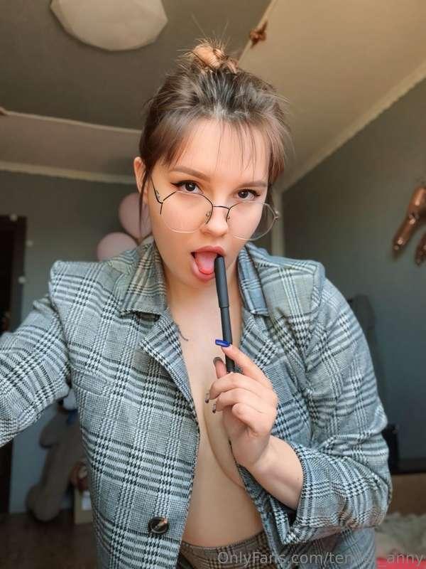 🔥 FIRST 50 FANS GET FREE DICK RATE 🔥 My bestie @evahazelpriv..