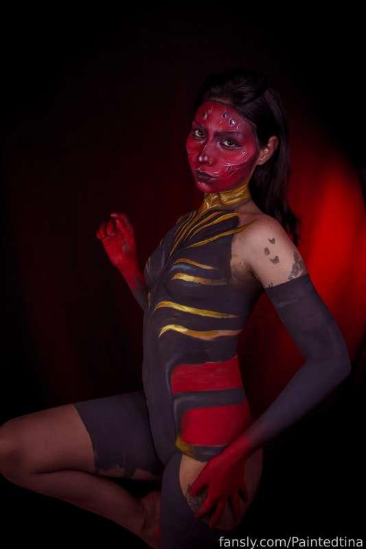 Estoy muy orgullosa del resultado de este bodypaint! 😍

I’m so proud of this bodypaint 😍