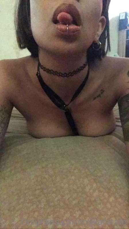 Join this bad girl for some wild time! 🔥🔥