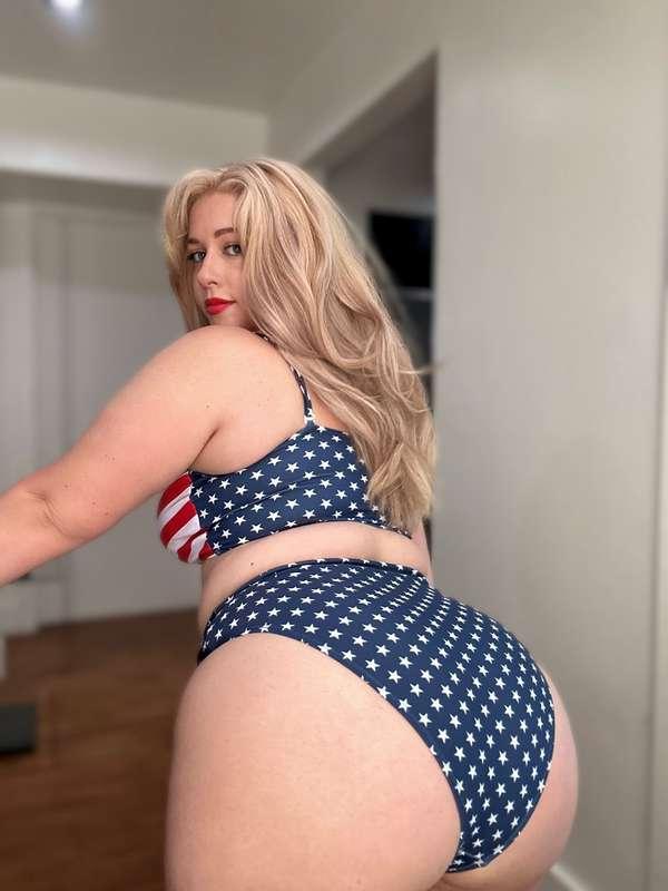 more stars than stripes ❤️👱🏻‍♀️🇺🇸