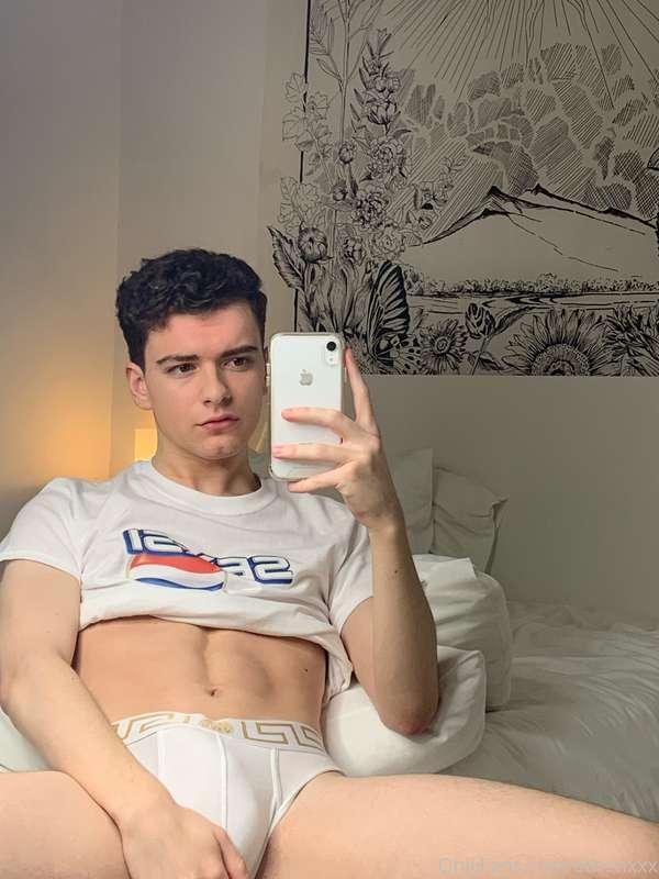 😜