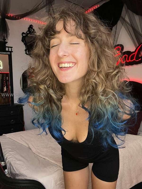 Vous pensez que j’ai un côté plus ange ou plus démon sur cet..