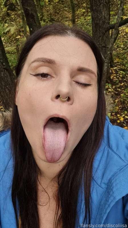 would you let me blow you in the park? 😛