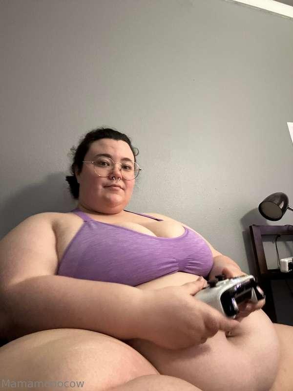 this how i look playing fortnite 😋
