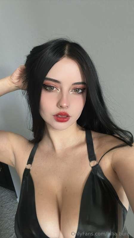 i felt way too cute to NOT take this photo 🥰