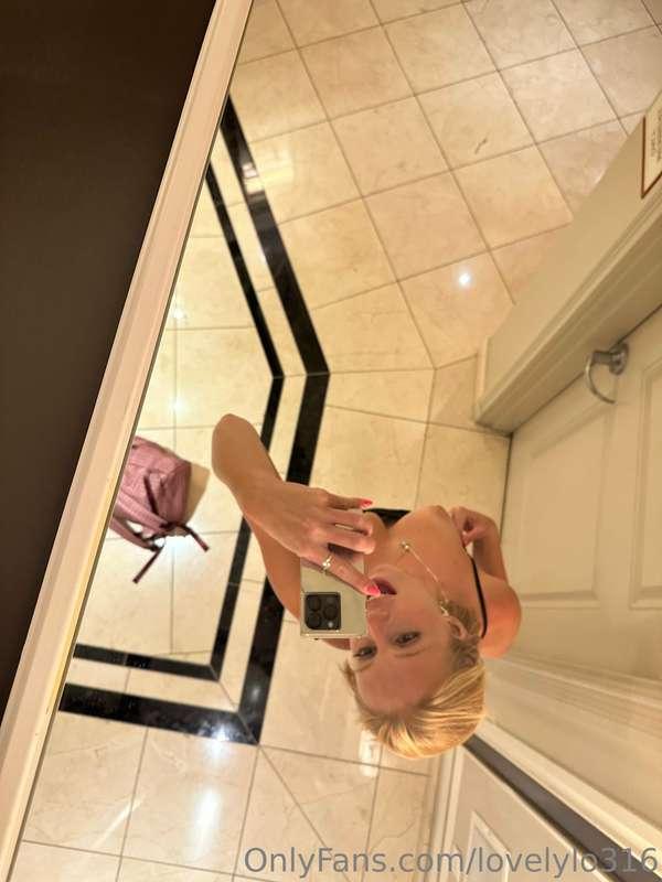 Ceiling mirrors always present an opportunity
