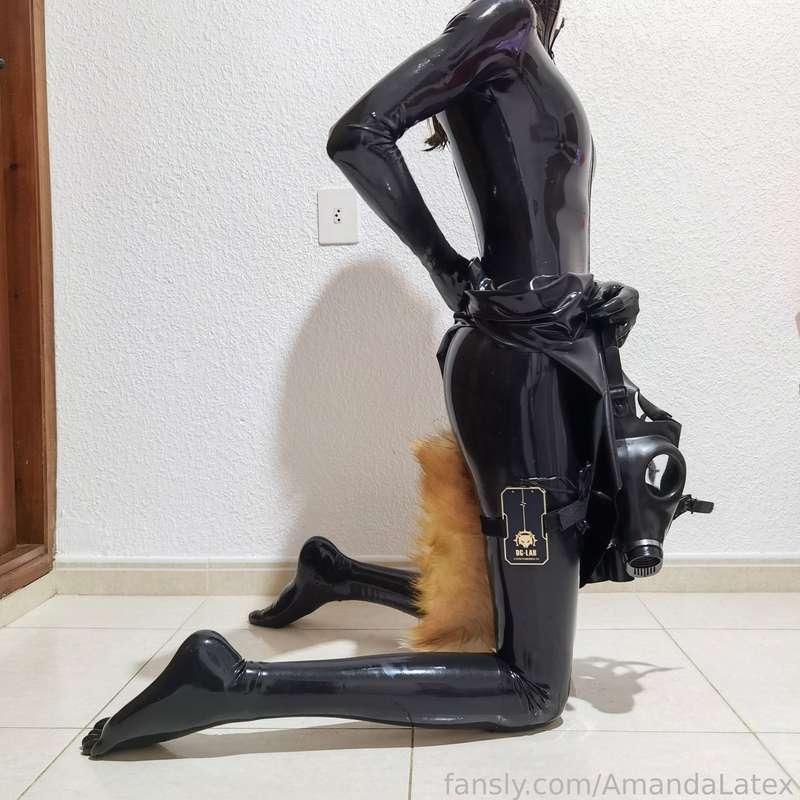 amandalatex image #3