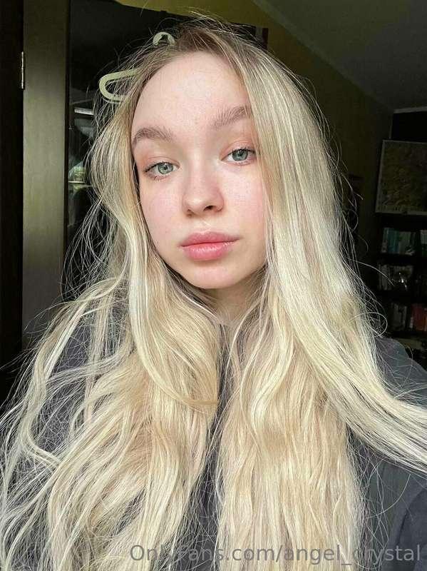 just a nice morning selfie! 💕💕 Will you send me yours?