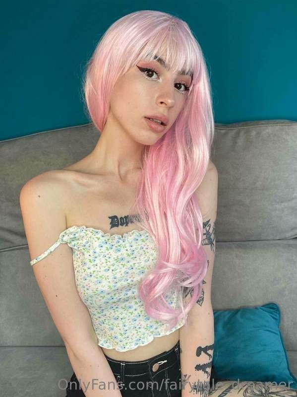 Someone told me that pink is not my colour 😒🙌 but I really l..