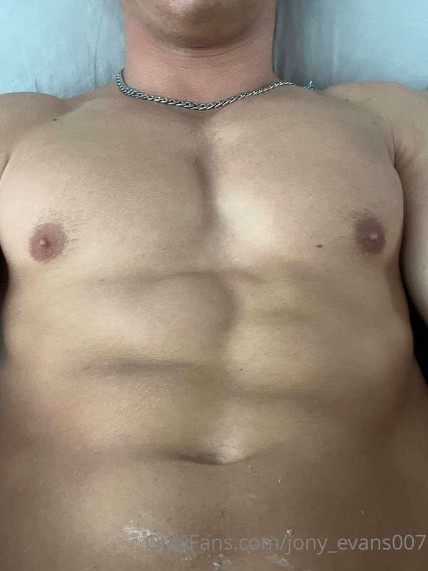 I know u think of my low belly now... yeah, touch me there a..