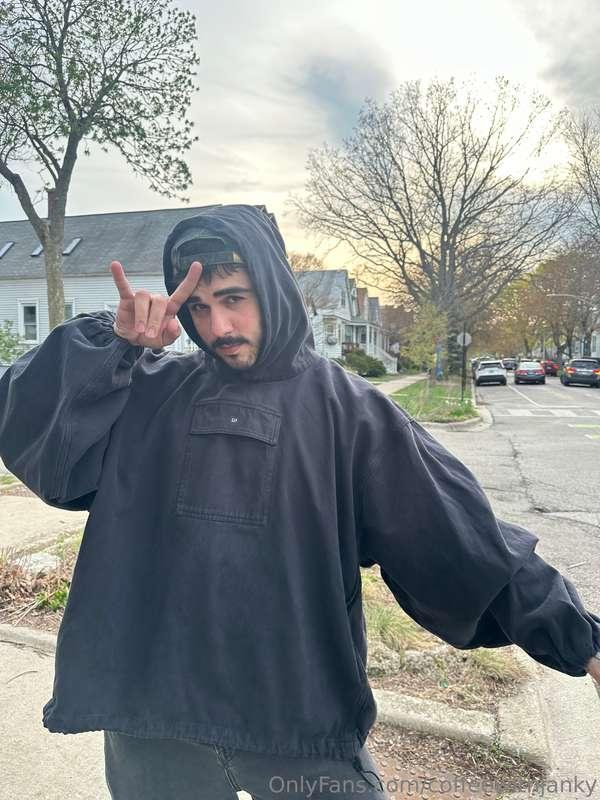 freshly thrifted hoodie 😎 